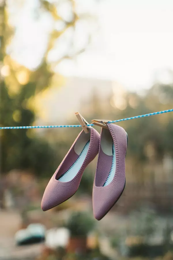 Wyjątkowe kolekcje - buty damskie, które oczarują cię na wiosnę i lato