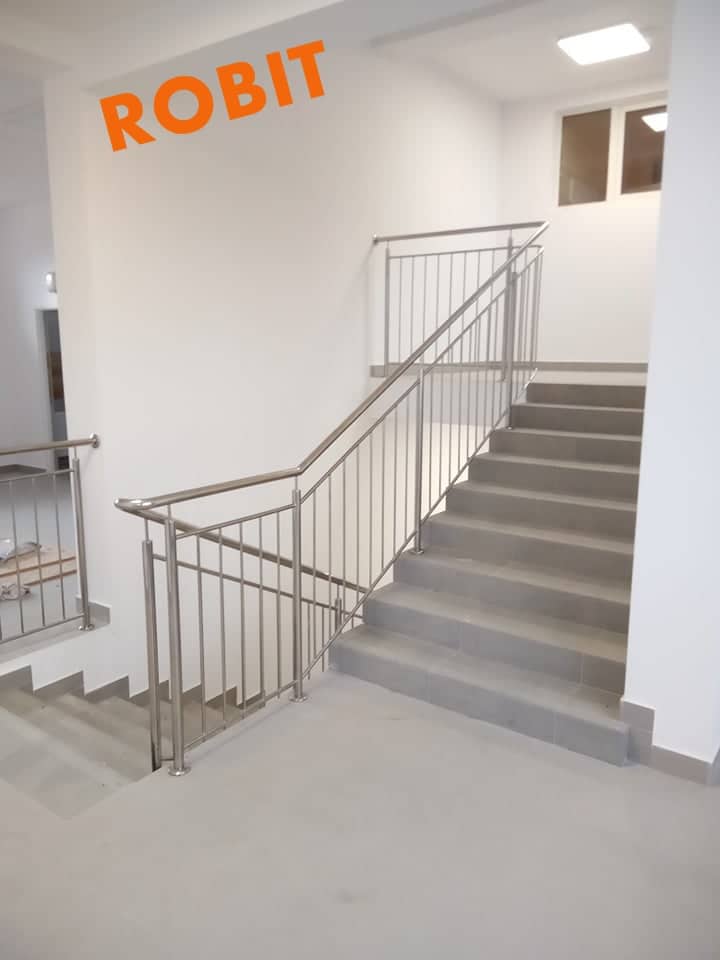 Gdzie sprawdzają się balustrady ze stali nierdzewnej?